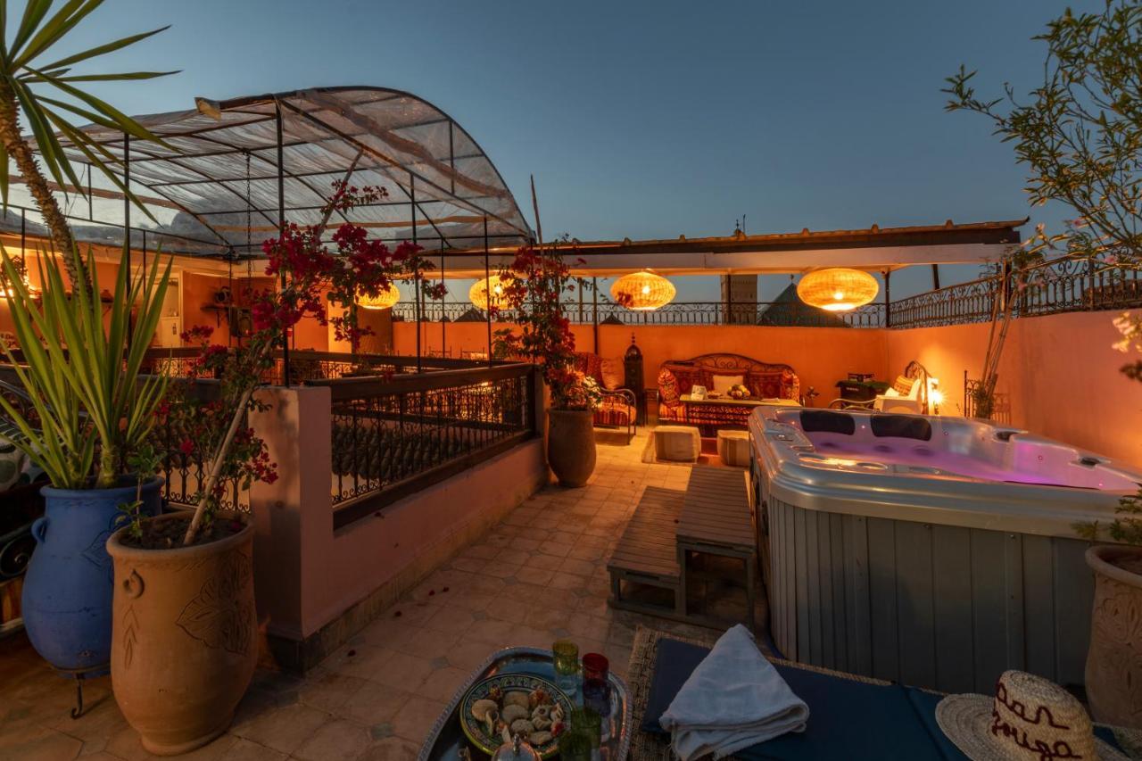 Riad Dar Merzouga Hammam&Jacuzzi Marrakesh Esterno foto